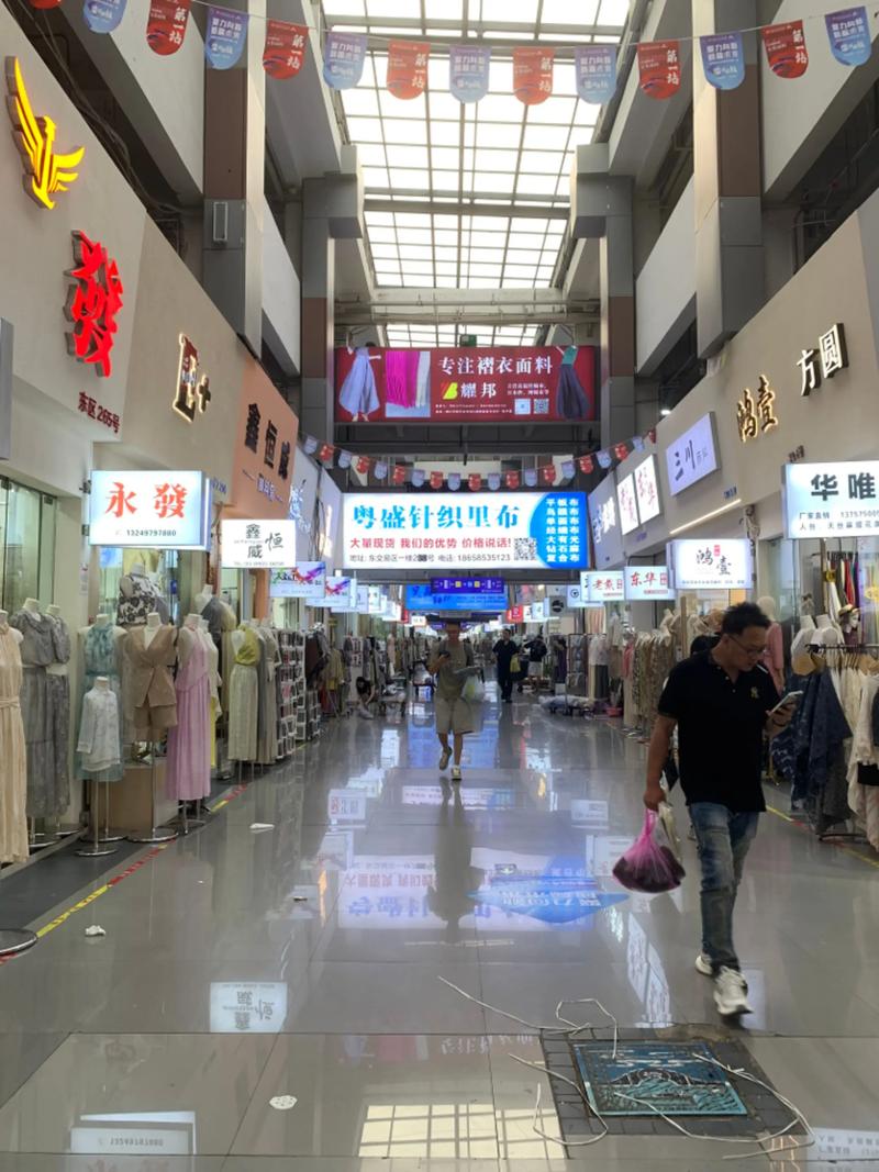 绍兴柯桥轻纺城：纺织业的新引擎